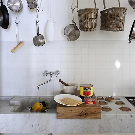 Michele * ヴェッツァーノ・リーグレ