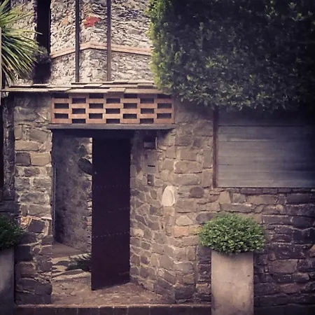 Michele Villa Vezzano Ligure